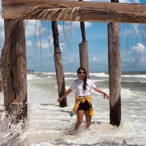 Meet your Posher, Melissa